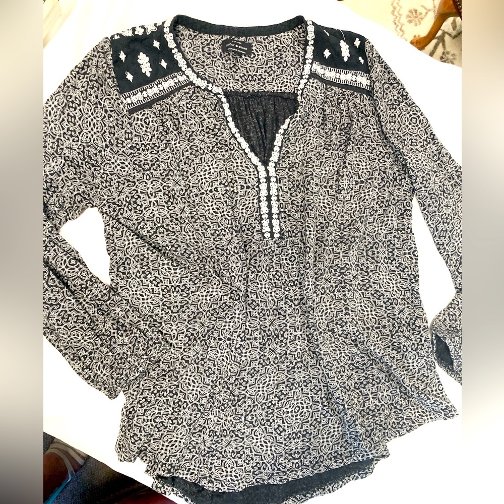 Lucky  Brand Women's 1X Black White Embroidered Boho High Low Modal Tuni…